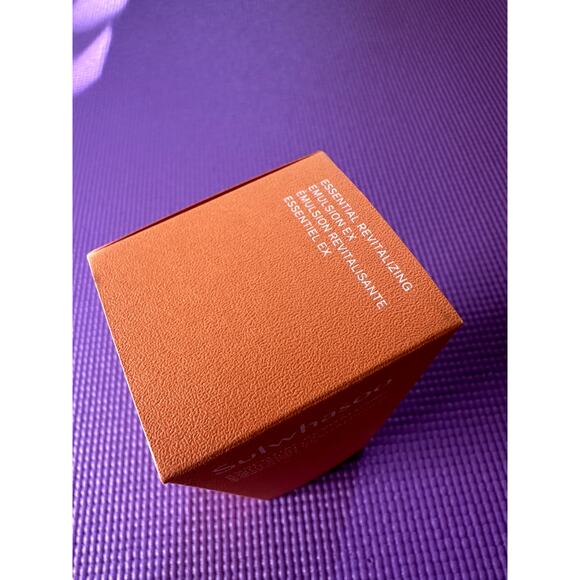 Sulwhasoo Essential Revitalizing Emulsion EX NEW 125 ml Skin Care EXP 2028 - Picture 2 of 6